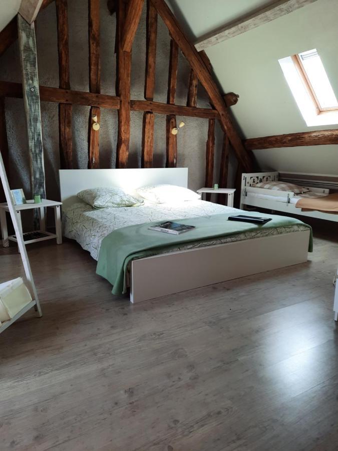 Hotel La Maison Genevier - Chambre La Family Montreuil-en-Touraine Exteriér fotografie