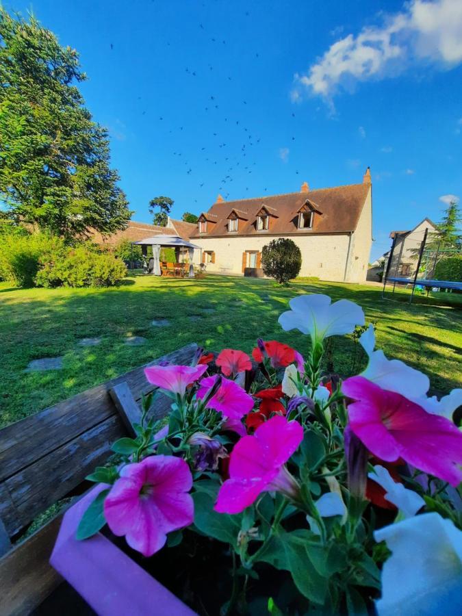 Hotel La Maison Genevier - Chambre La Family Montreuil-en-Touraine Exteriér fotografie