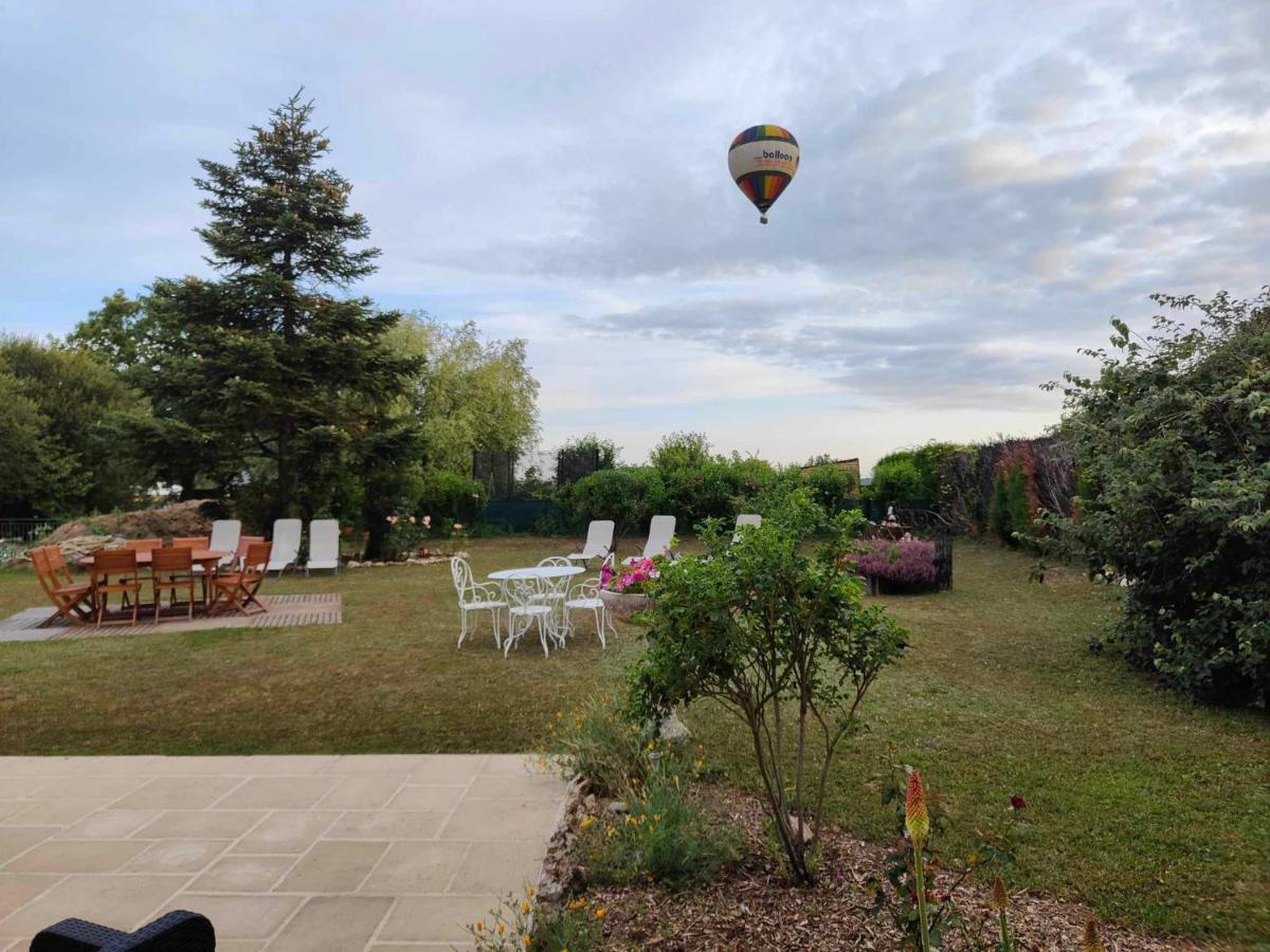 Hotel La Maison Genevier - Chambre La Family Montreuil-en-Touraine Exteriér fotografie